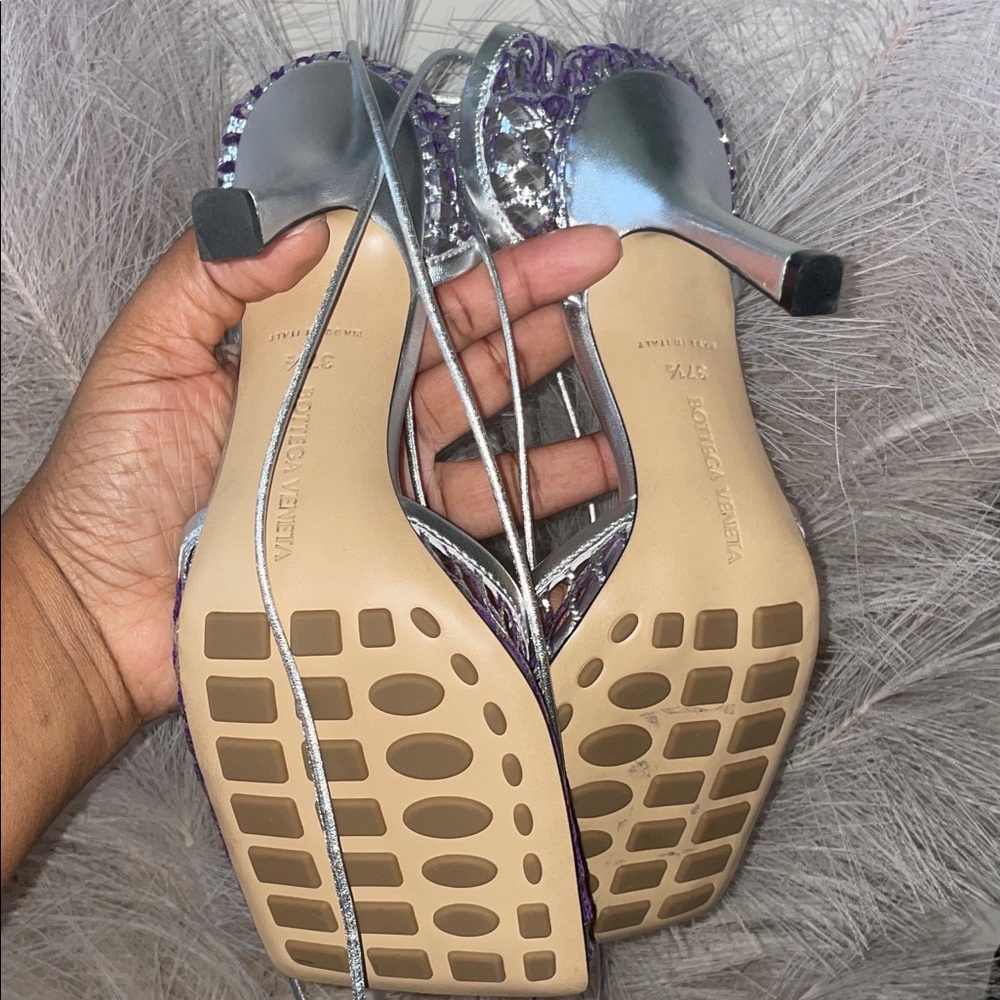 Authentic Bottega Veneta Heels!! - Picture 7 of 16